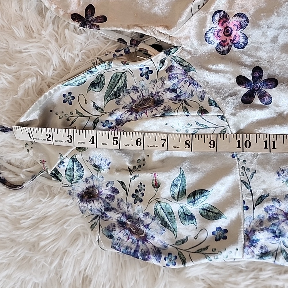 Angela Plus Floral Embroidered Women's Dress Brand New - Picture 5 of 10
